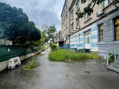 коммерческая по адресу Вадима Гетьмана ул., 3