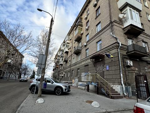 комерційна за адресою Січеславська Набережна вул., 27