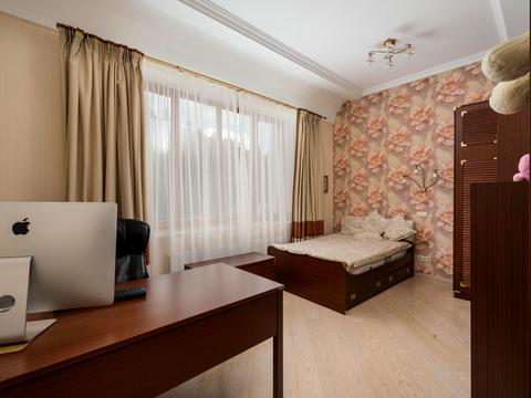 будинок за адресою с. Нещерів, Пархоменко