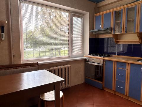 квартира за адресою Зодчих вул., 28