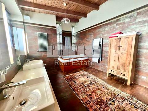 дом по адресу  ул.