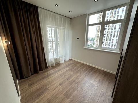 квартира за адресою Краснова вул., 1