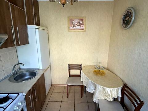 квартира за адресою Космонавтів просп., 28