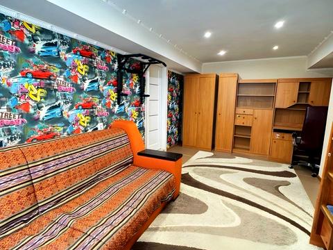 комерційна за адресою Бердянська вул., 61б