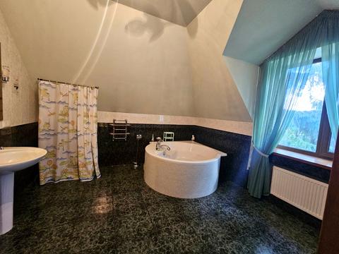 будинок за адресою Центральна вул. (Леніна)