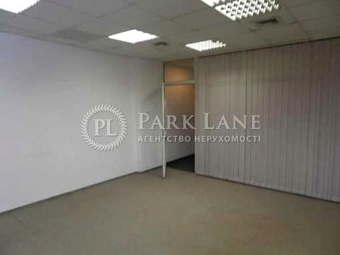 комерційна за адресою Володимирська вул., 77-А