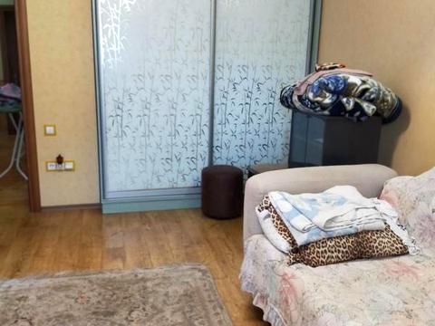 будинок за адресою Бернардацці вул. (Красних Зір), 2