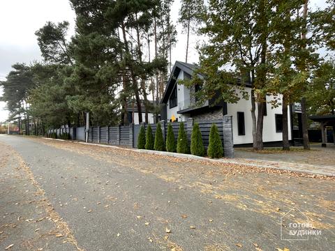 будинок за адресою Квітнева вул.