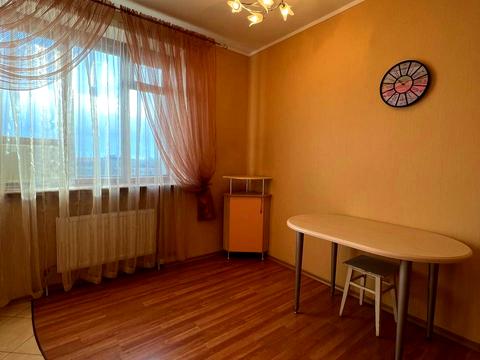 квартира за адресою Соборна вул. (Радянська), 12