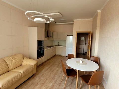 квартира за адресою Дніпровська набережна вул., 14