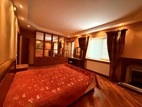 квартира за адресою Кирилівська вул. (Фрунзе), 14/18