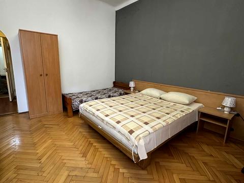 квартира по адресу Свободы просп. (Ленина), 3