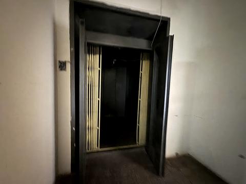 коммерческая по адресу Петрушевича, 3б