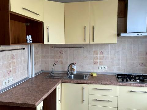 квартира за адресою Академіка Александрова вул., 5