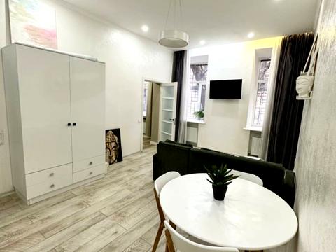 квартира за адресою Базарная, 57