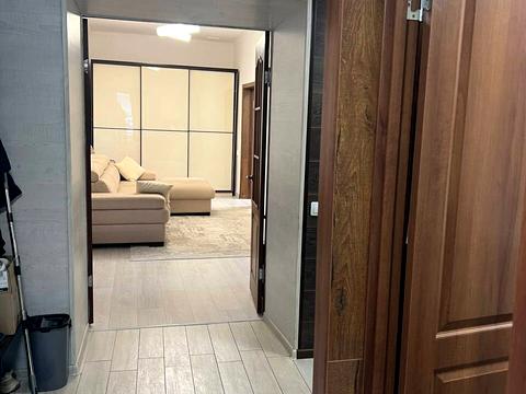 будинок за адресою Євгена Коновальця вул. (Гліба Успенського), 45