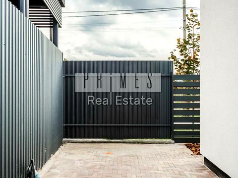 будинок за адресою Довженка вул.