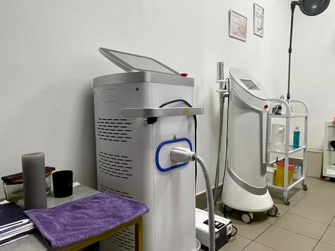 комерційна за адресою Міцкевича пл., 8