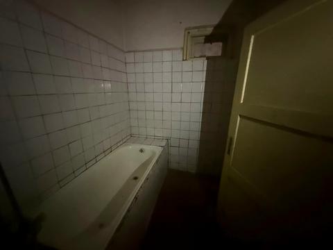 будинок за адресою Центральна, 100