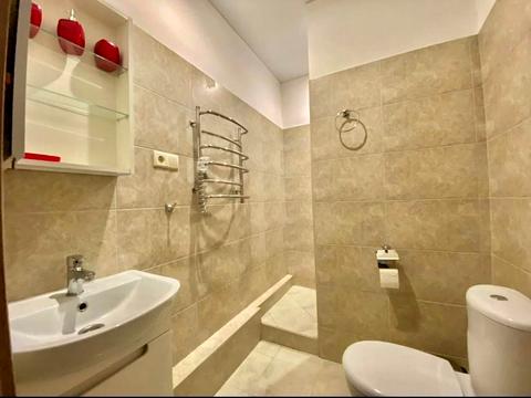 квартира за адресою Левка Лук'яненка вул. (Василя Жуковського), 1-Б