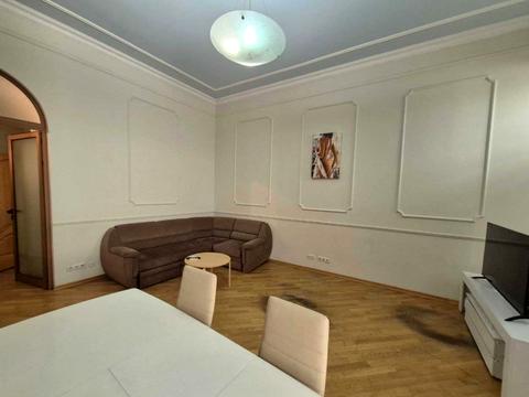 квартира по адресу Шота Руставели ул., 38
