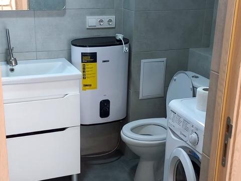 квартира за адресою Зарічна вул., 4