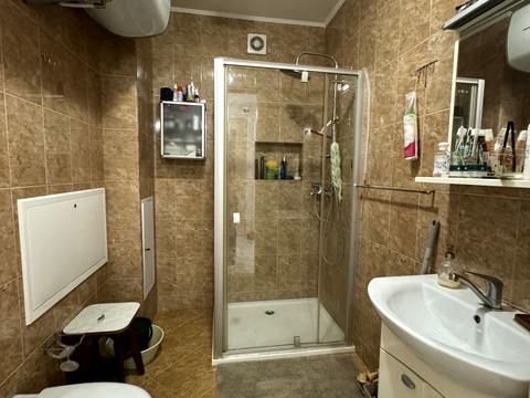 квартира за адресою Кленова вул., 2а