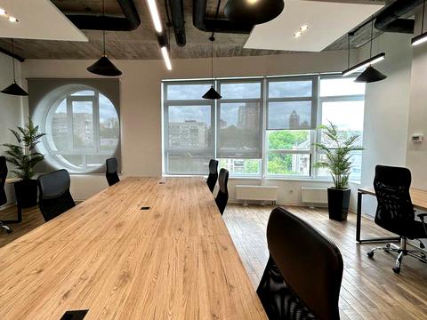 комерційна за адресою Кловський узвіз (Кловський), 7