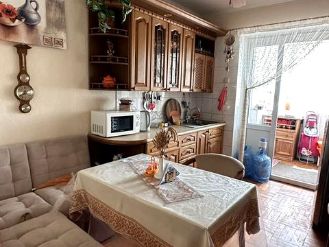 квартира за адресою Анни Ахматової вул., 3-А