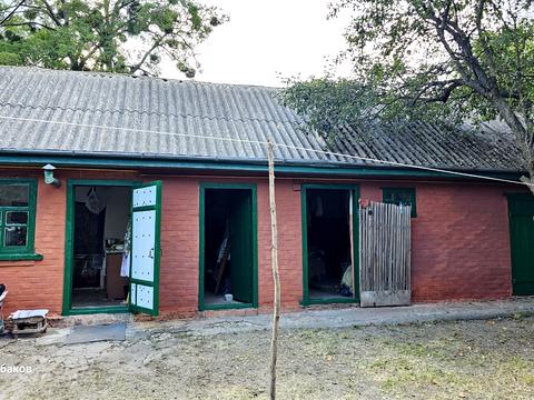 будинок за адресою с. Плужники, Гордієнка