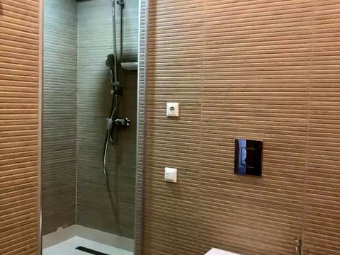 квартира по адресу Левка Лукʼяненка ул. (Василия Жуковского), 16, 18, 20, 24