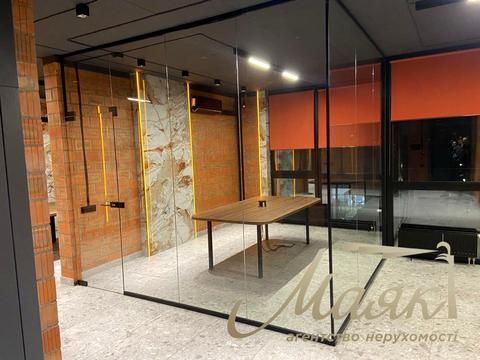 комерційна за адресою Джона Маккейна вул. (Івана Кудрі), 1