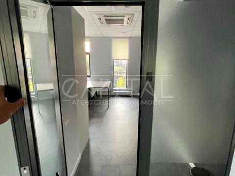 комерційна за адресою Митрополита Василя Липківського вул. (Урицького), 14