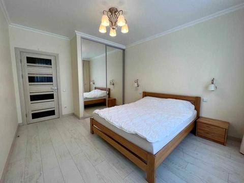 квартира за адресою Олександра Олеся вул., 4-А