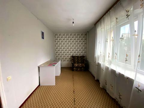 квартира за адресою Космонавтів вул., 21/2