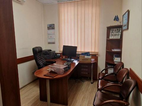 комерційна за адресою Маразліївська вул., 8