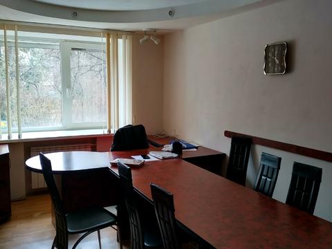 комерційна за адресою Богдана Гаврилишина вул. (Ванди Василевської), 11