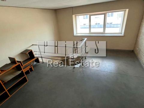 комерційна за адресою Велика Кільцева дорога вул., 4б