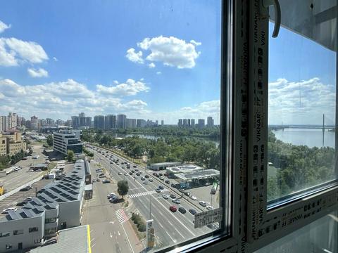 квартира за адресою Дніпровська набережна вул., 17-К