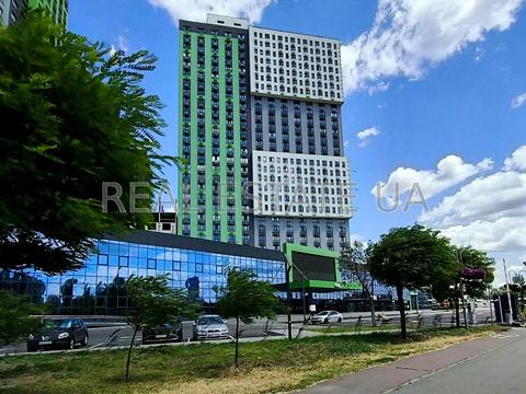 коммерческая по адресу Миколы Бажана просп., 17