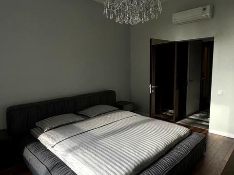квартира по адресу Леси Украинки бульв., 7-В