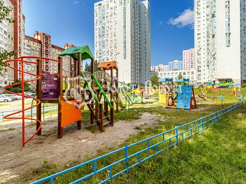 квартира по адресу Червоной Калины просп. (Владимира Маяковского), 72-Б
