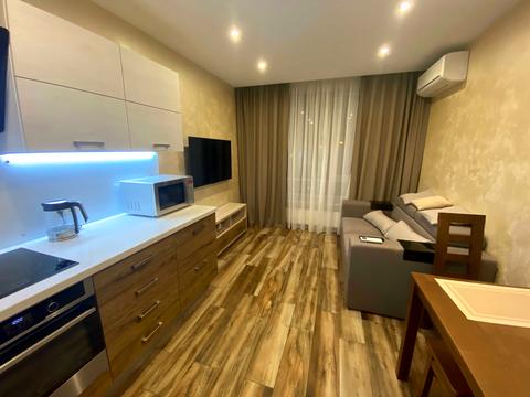 квартира за адресою Джона Маккейна вул. (Івана Кудрі), 7