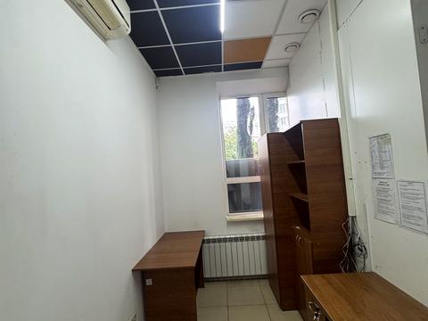 комерційна за адресою Бориса Гмирі вул., 4