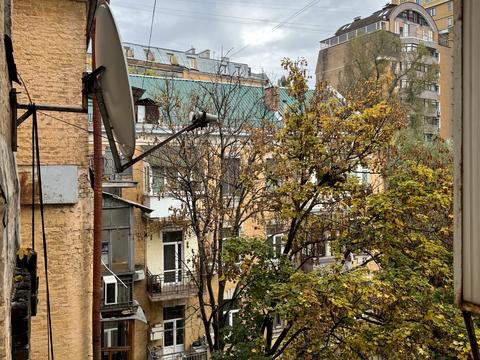 квартира за адресою Басейна вул., 3