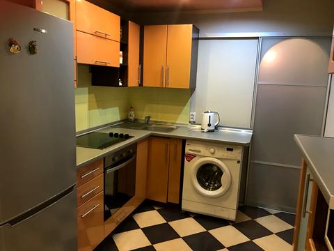 квартира по адресу Менахем-Мендл Шнеерсона ул. (Мініна), 9