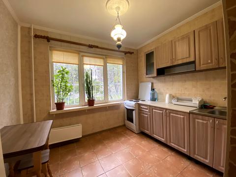 квартира за адресою Рональда Рейгана вул., 4-А