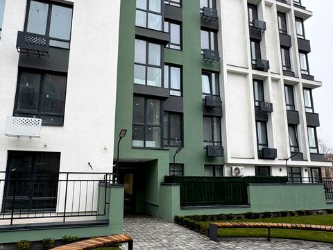 квартира за адресою Космічна вул., 5