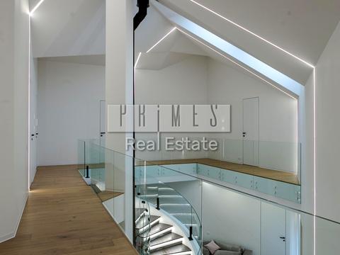 будинок за адресою Вишнева вул.