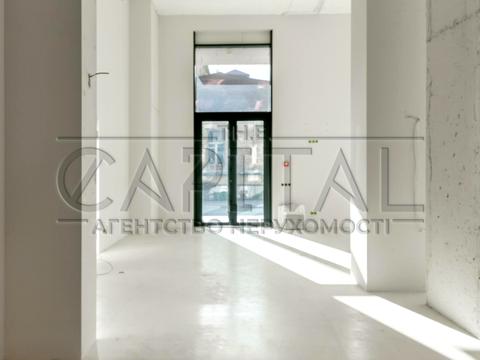 комерційна за адресою Бульварно-Кудрявська вул. (Воровського), 17